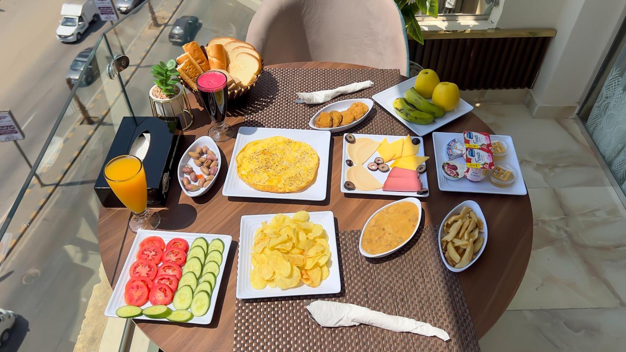 Bed and Breakfast Imperial Pyramids Heights View Nazlet el-Sîsi Esterno foto