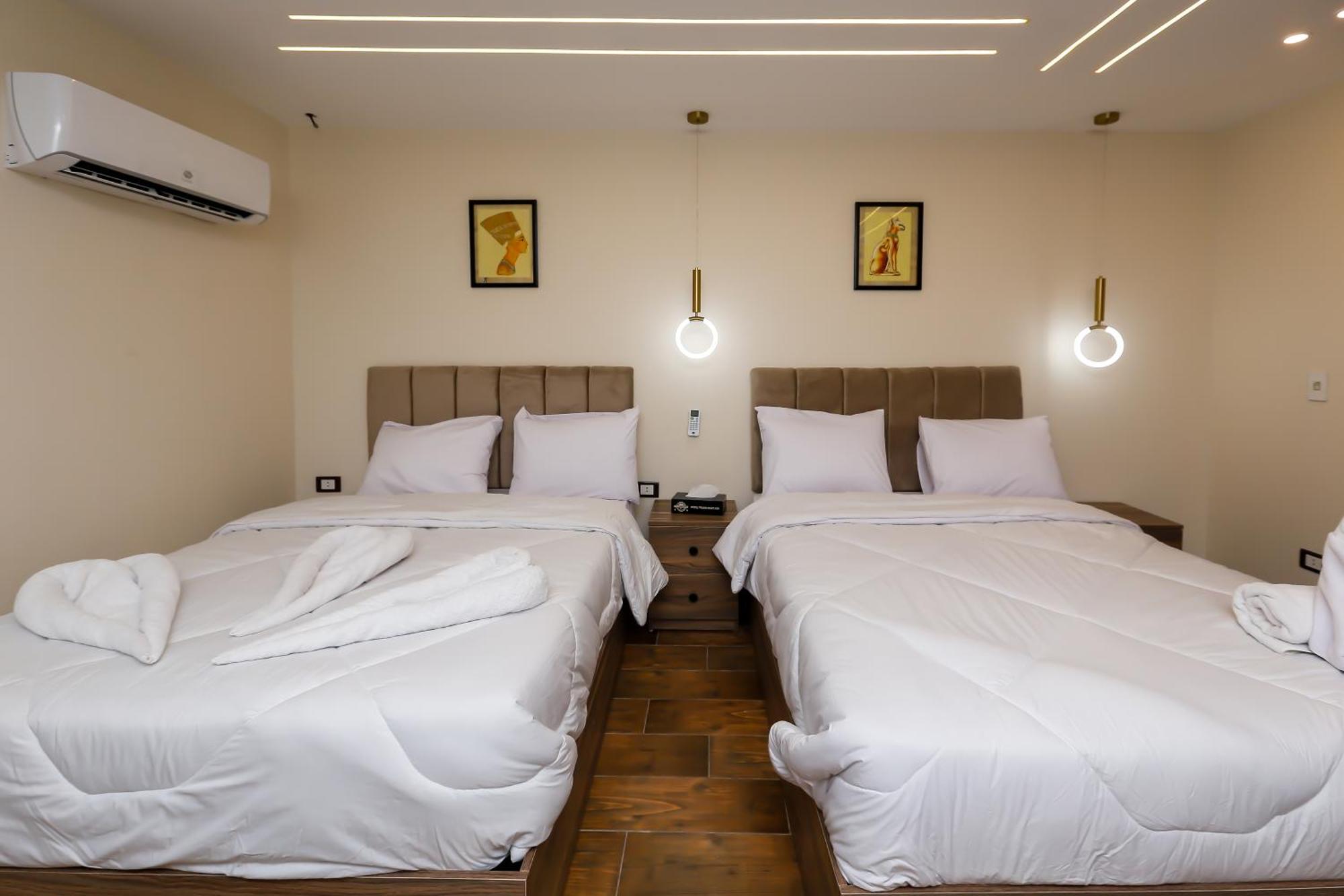 Bed and Breakfast Imperial Pyramids Heights View Nazlet el-Sîsi Esterno foto