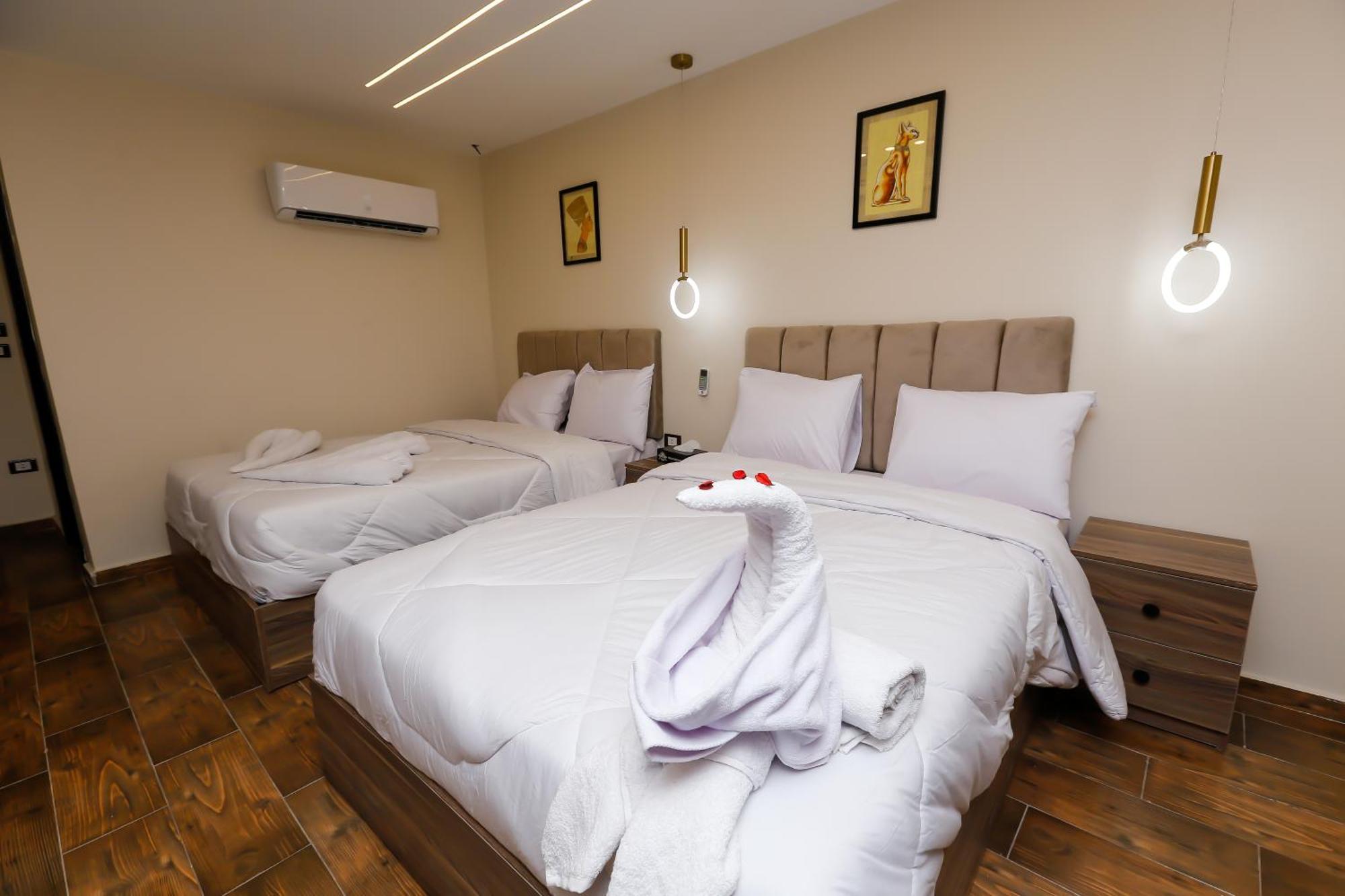 Bed and Breakfast Imperial Pyramids Heights View Nazlet el-Sîsi Esterno foto
