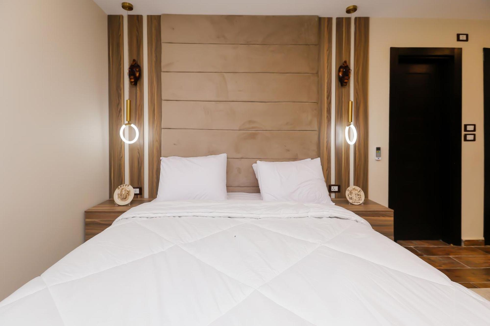 Bed and Breakfast Imperial Pyramids Heights View Nazlet el-Sîsi Esterno foto