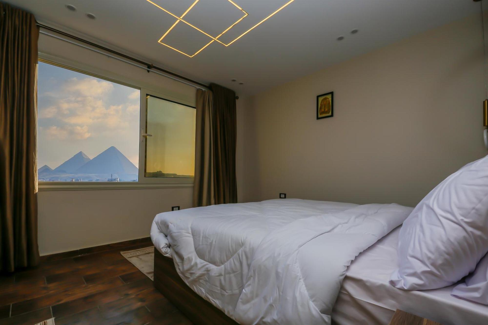 Bed and Breakfast Imperial Pyramids Heights View Nazlet el-Sîsi Esterno foto