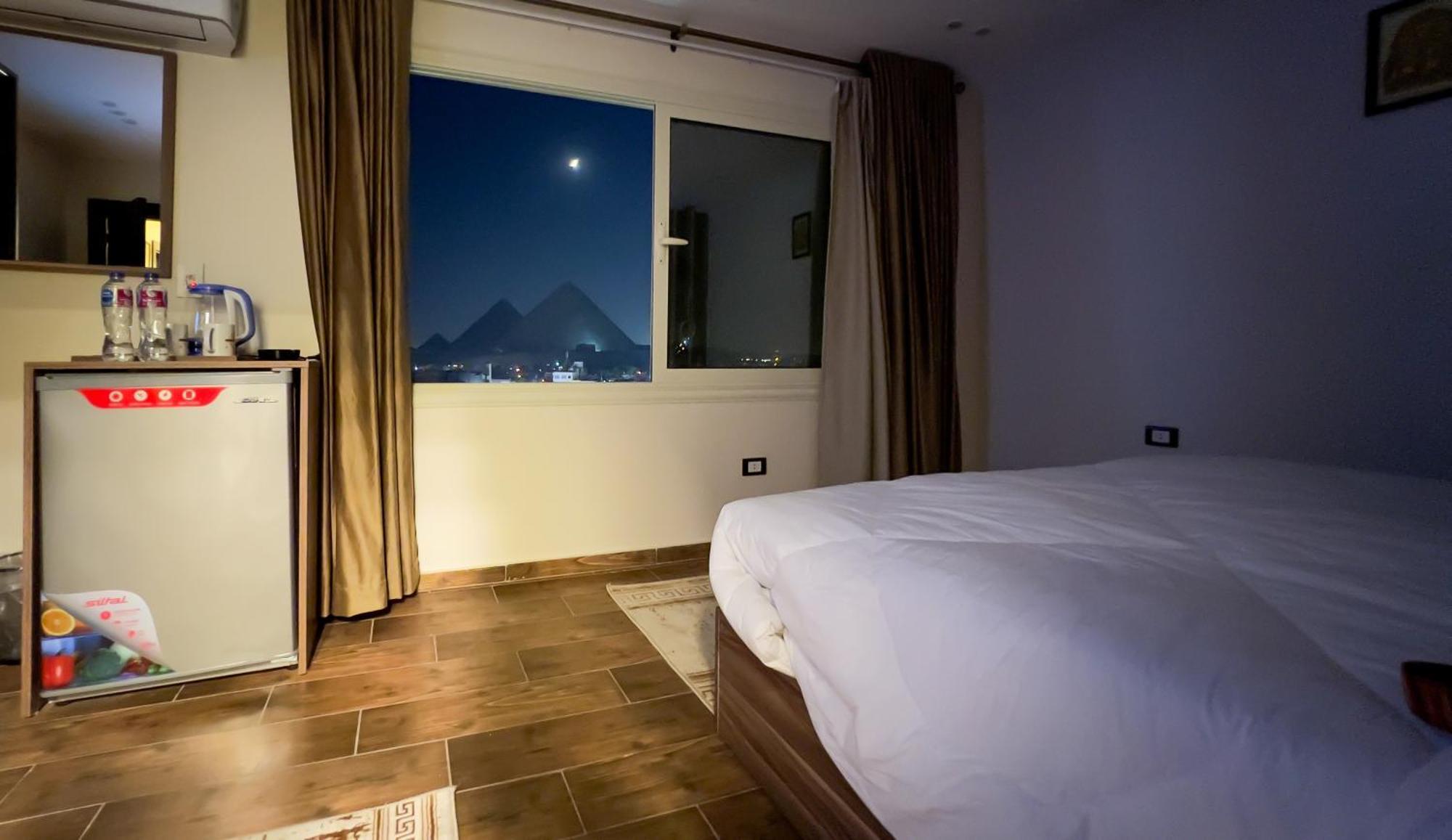 Bed and Breakfast Imperial Pyramids Heights View Nazlet el-Sîsi Esterno foto