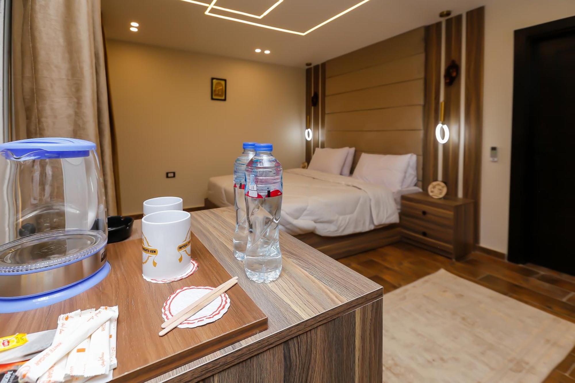 Bed and Breakfast Imperial Pyramids Heights View Nazlet el-Sîsi Esterno foto