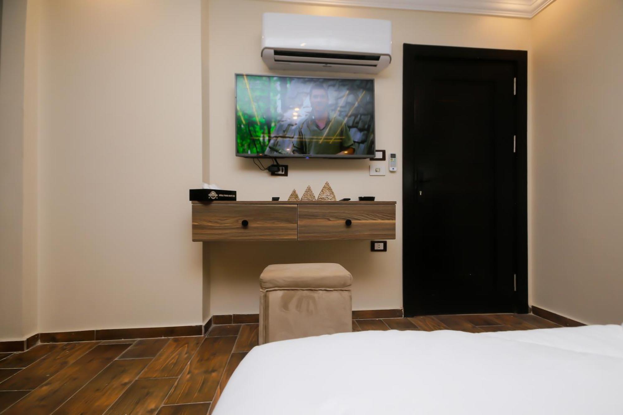 Bed and Breakfast Imperial Pyramids Heights View Nazlet el-Sîsi Esterno foto